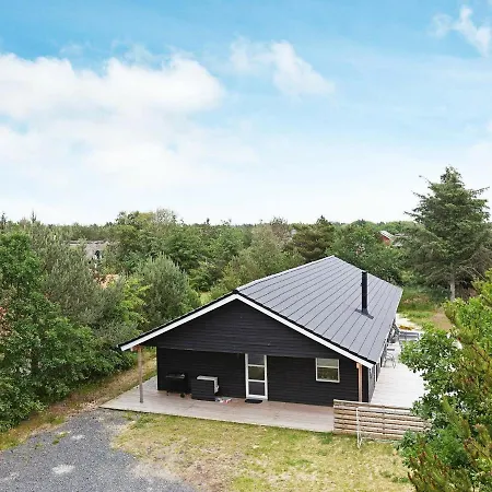 펜션 Quaint Holiday In Bl Vand For Near Sea
