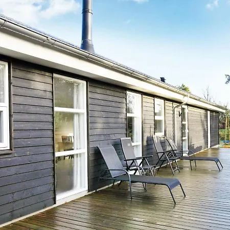 펜션 Quaint Holiday In Bl Vand For Near Sea *