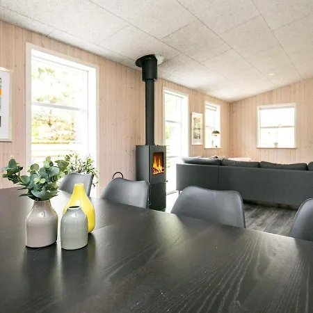 펜션 Quaint Holiday In Bl Vand For Near Sea Blåvand