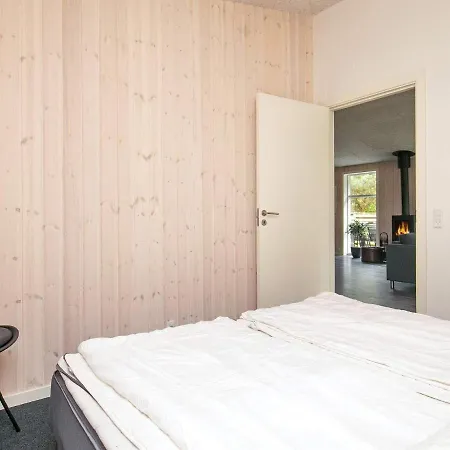 Quaint Holiday In Bl Vand For Near Sea 펜션 *